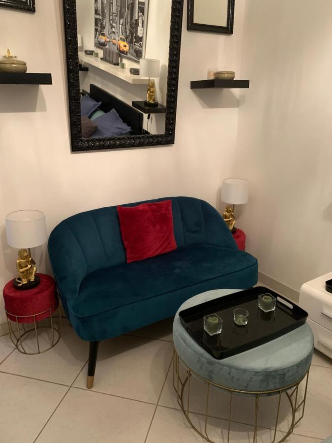 Chambre Dans Guest House Borrigo Menton Exterior foto